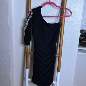 Asymmetrical dress! Perfect for a night out